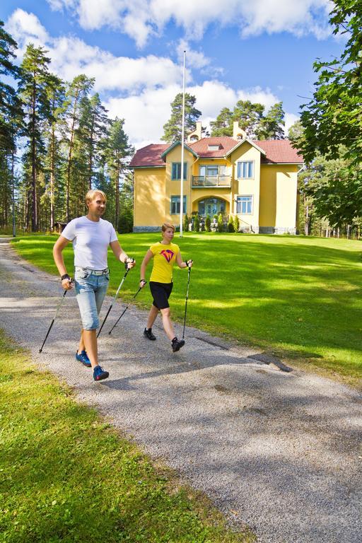 Villa Urhola, Kruunupuisto بونكاهاريو المظهر الخارجي الصورة